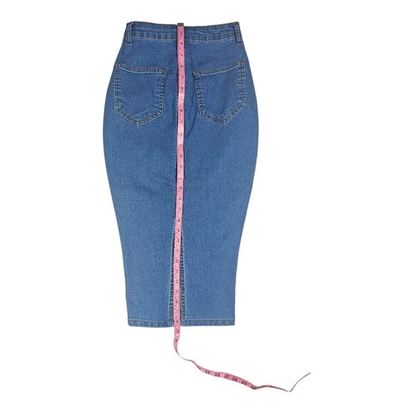 Pretty Little Thing - Picture 4 of 6